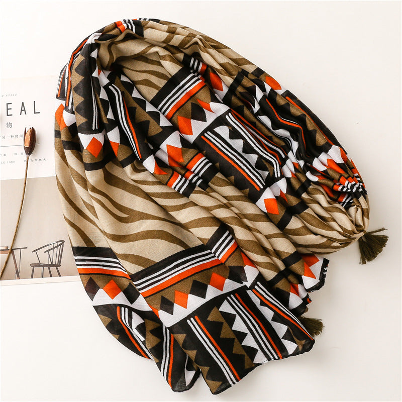 Écharpe ethnique coton lin soie aux motifs géométriques marron noir et orange