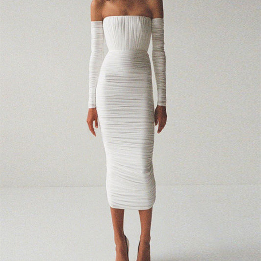 Robe élégante en soie glacée pour femme blanche à manches longues et épaules dénudées